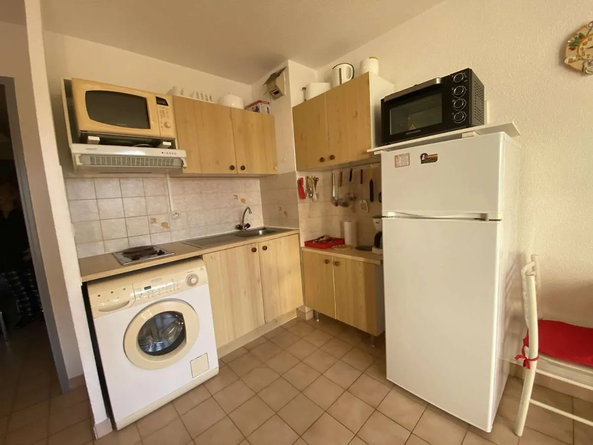 Studio Cabine Avec Balcon, Piscine Et Parking - Sainte Maxime - Fr-1-226-509