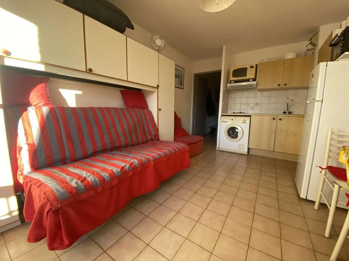 Studio Cabine Avec Balcon, Piscine Et Parking - Sainte Maxime - Fr-1-226-509 0*, Sainte-Maxime